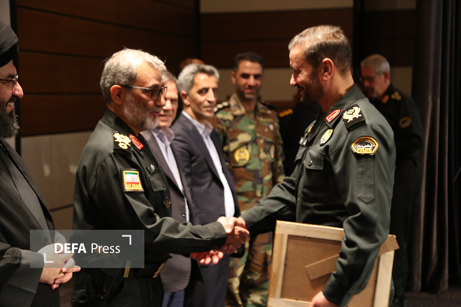 فرمانده جدید انتظامی استان زنجان معرفی شد / تأکید بر امنیت پایدار، همدلی ملی و مردممحوری پلیس فرمانده جدید انتظامی استان زنجان معرفی شد
